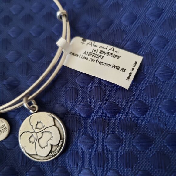 Alex And Ani Because I Love Stepmom Silver Bangle Kindness  A-278 - Picture 2 of 4